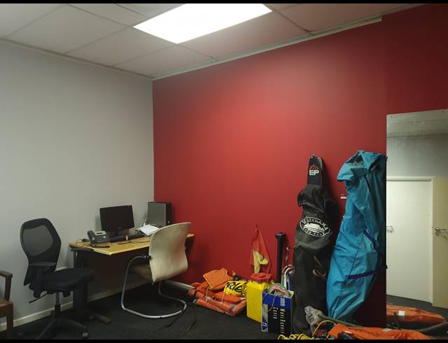 1,427M² WORKSHOP TO LET IN SALT RIVER